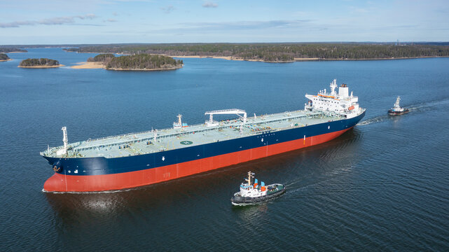 VLCC supertanker